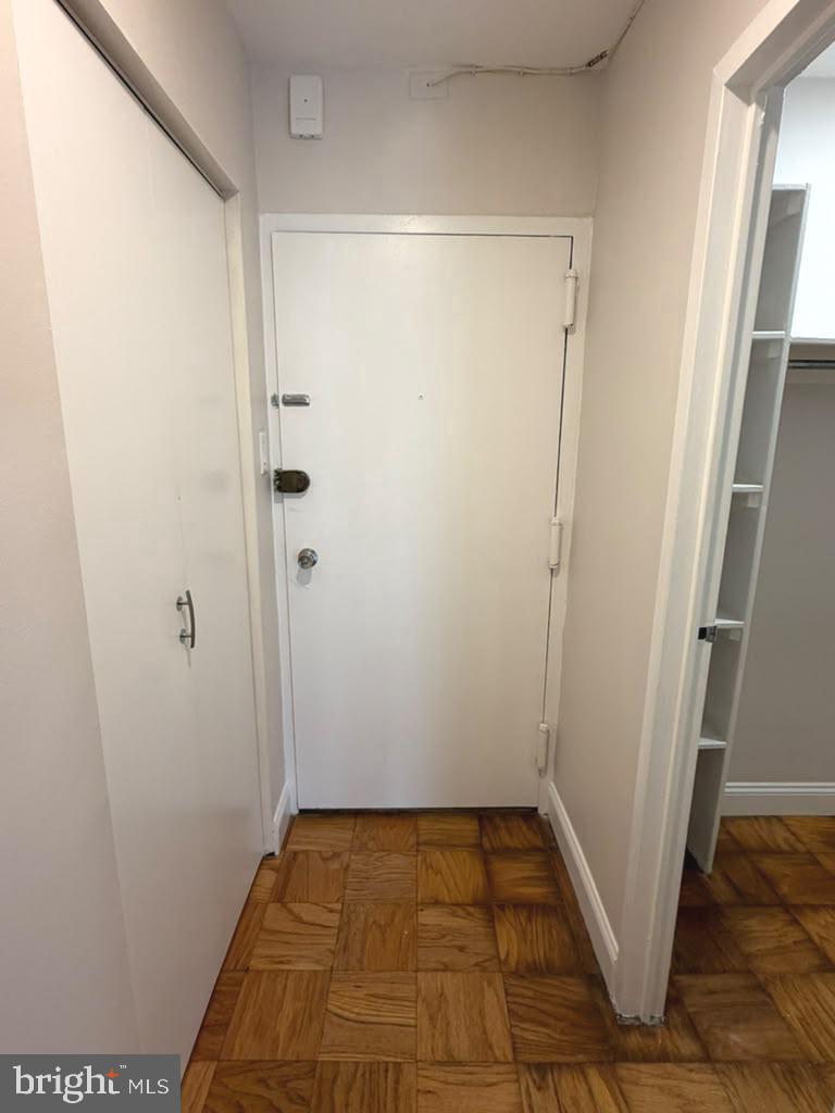 1260 21st St Nw #301 Property Photo 7