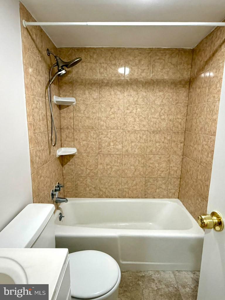 1260 21st St Nw #301 Property Photo 9