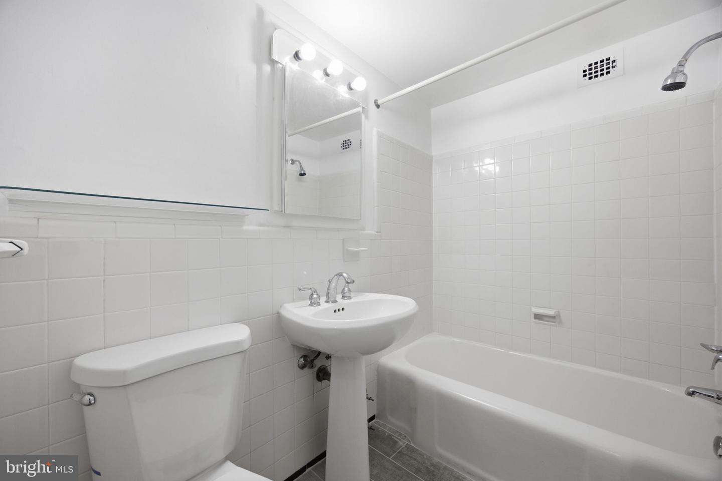 3601 Wisconsin Ave Nw #411 Property Photo 15