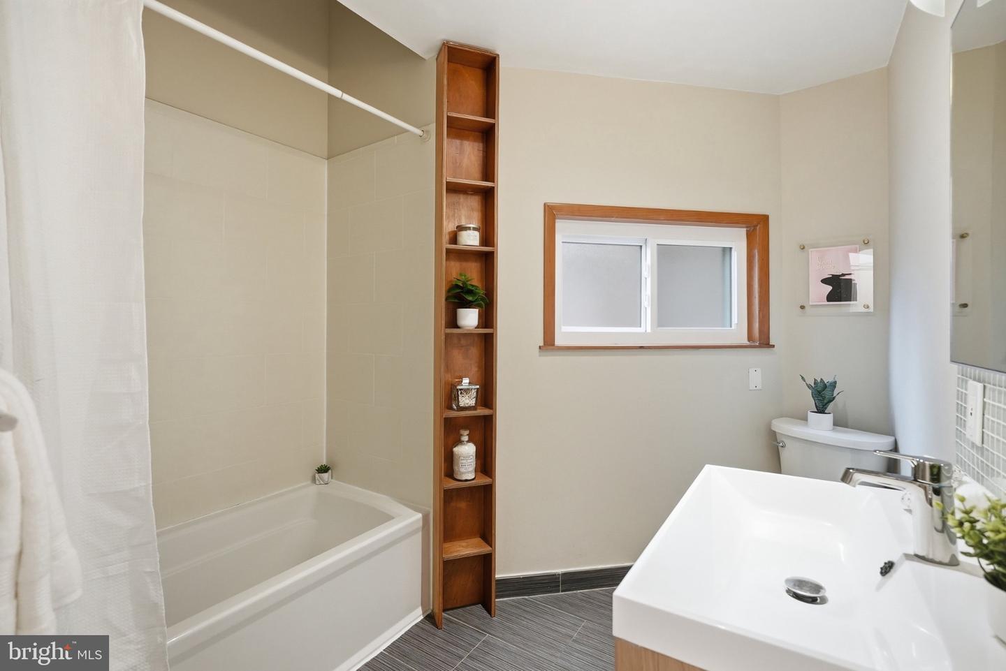 1421 T St Nw #11 Property Photo 11