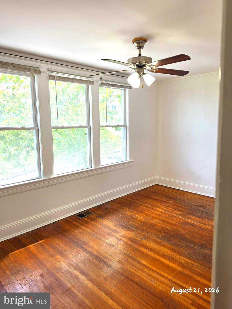 162 T St Ne Property Photo 11