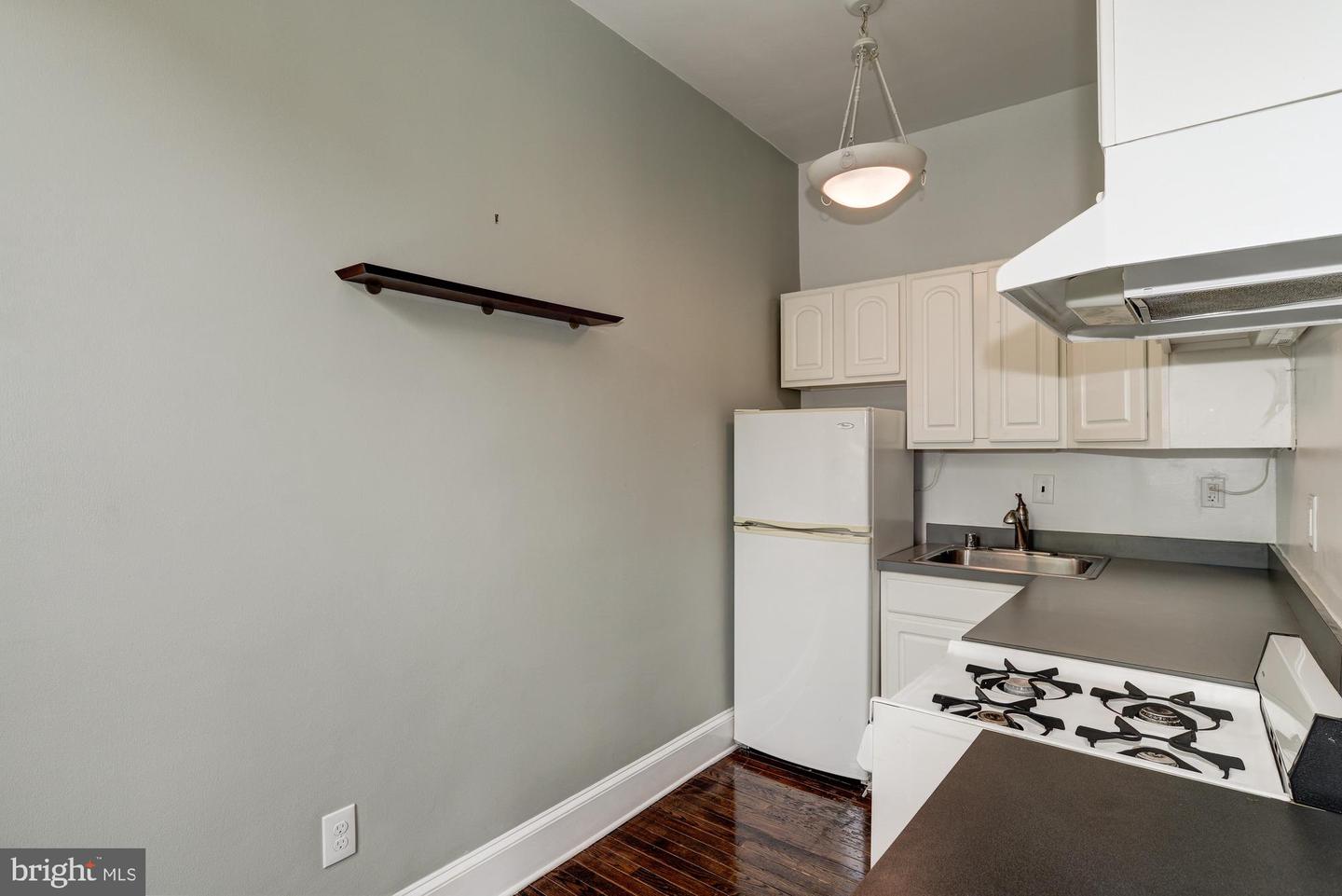 1748 Corcoran St Nw #2b Property Photo 10