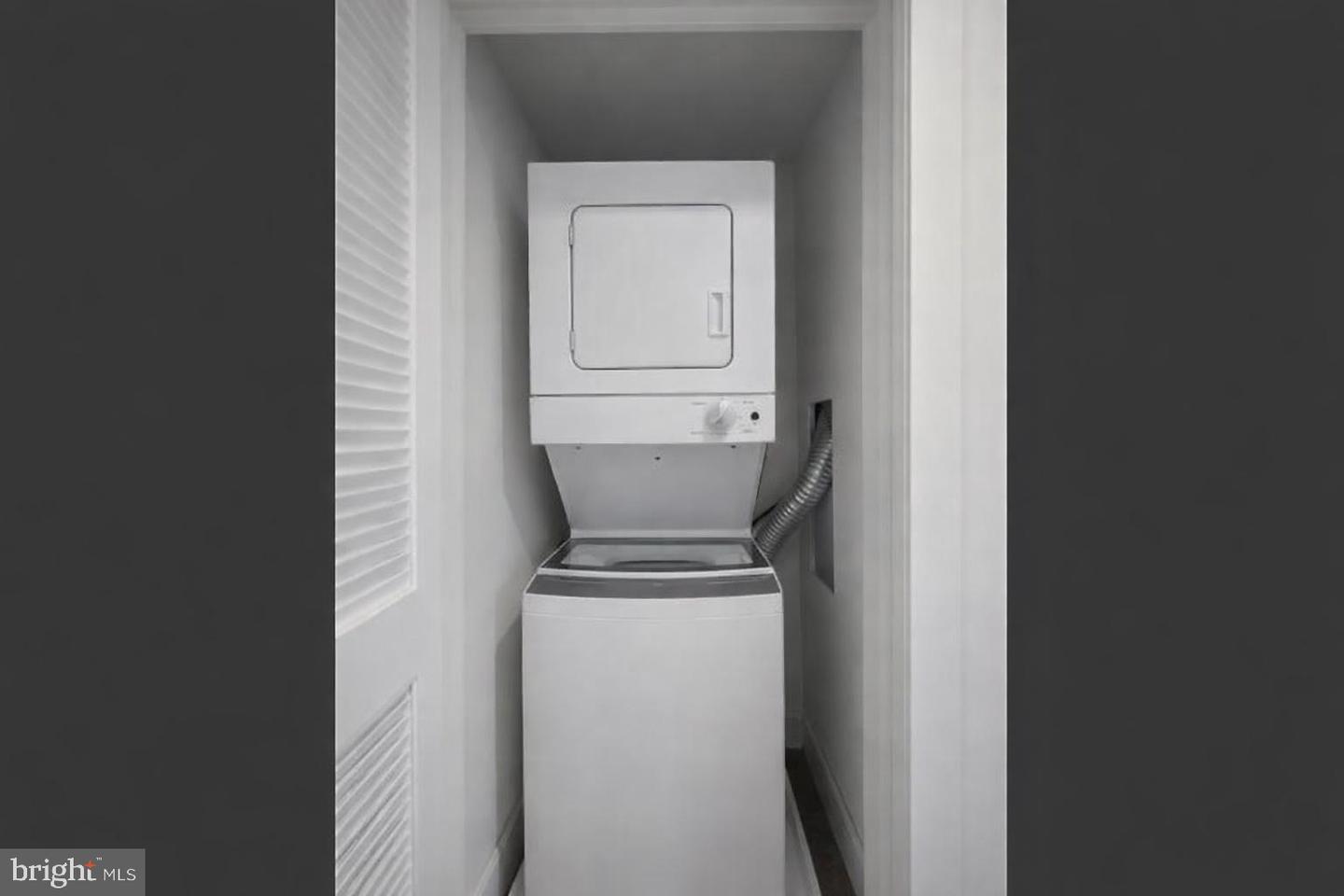 604 17th St Ne #unit 2 Property Photo 7