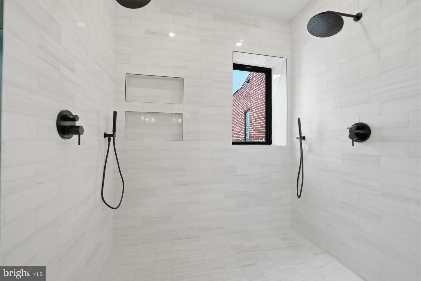 1933 Calvert St Nw Property Photo 53