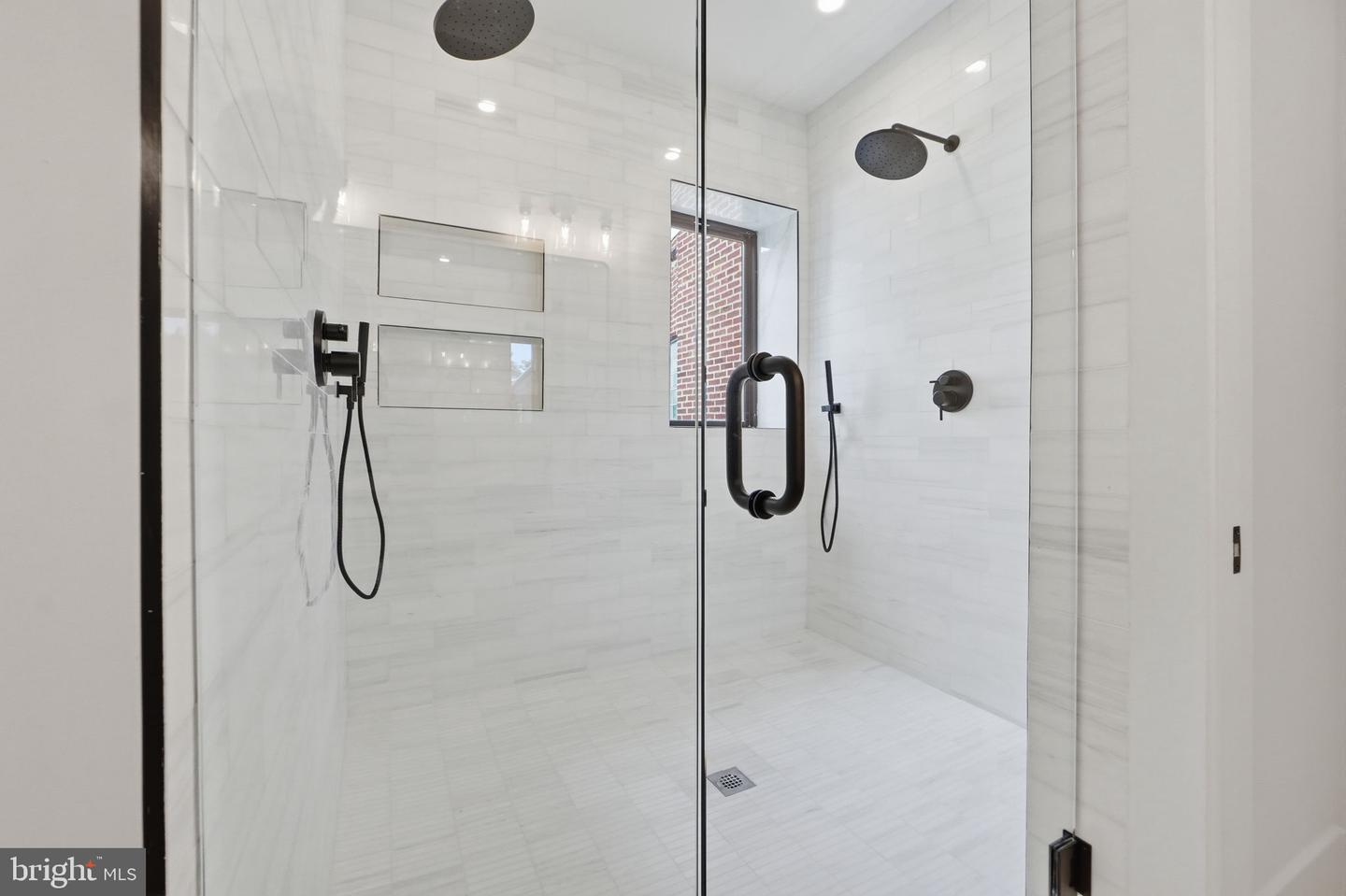 1933 Calvert St Nw Property Photo 54
