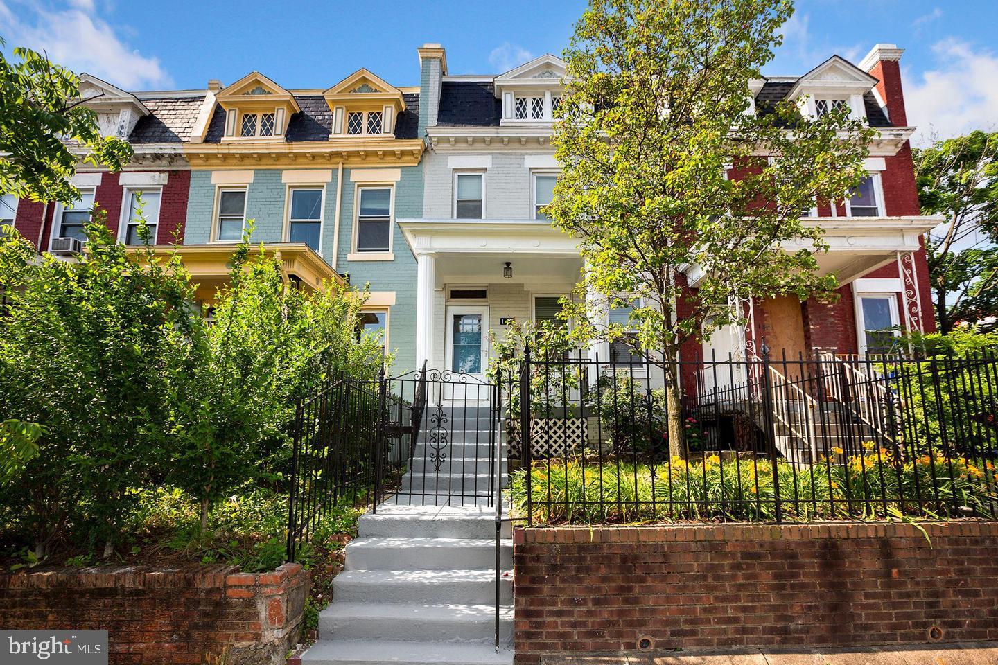 143 V St Ne Property Photo 1