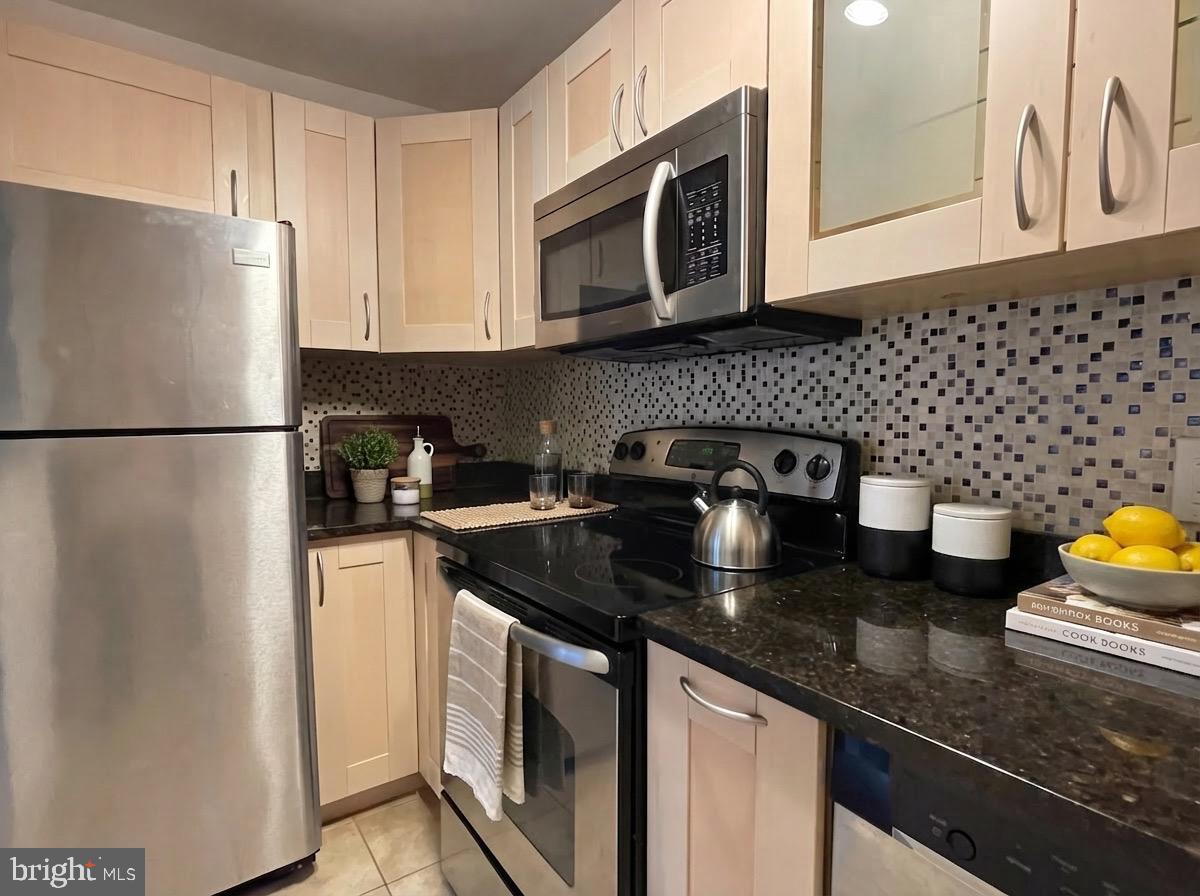 520 N St Sw #s317 Property Photo 16