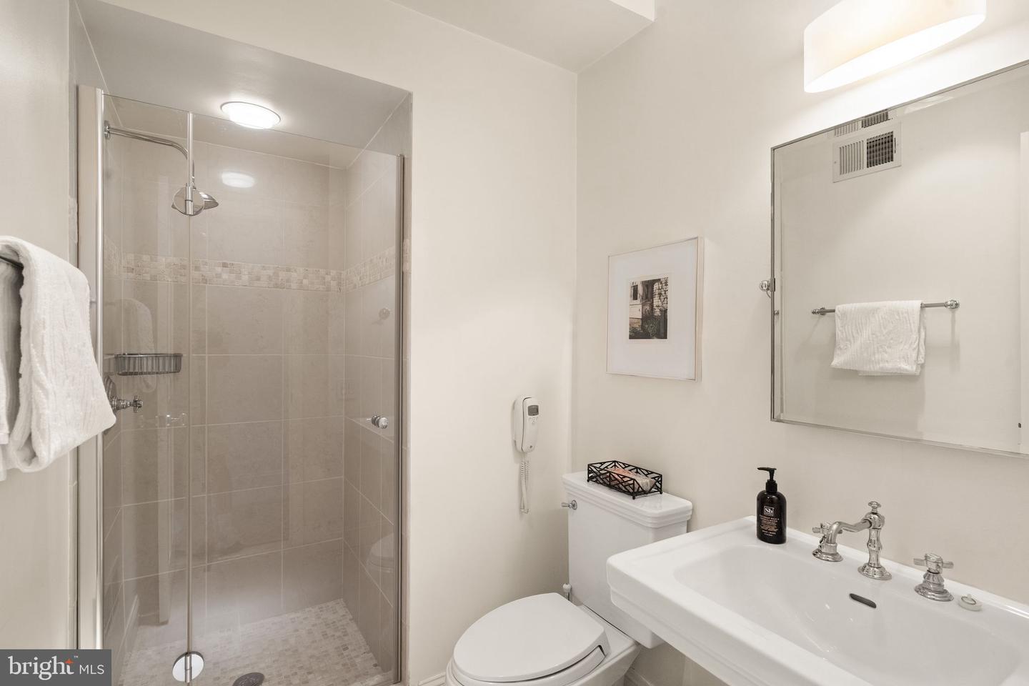 1707 S St Nw #b Property Photo 30