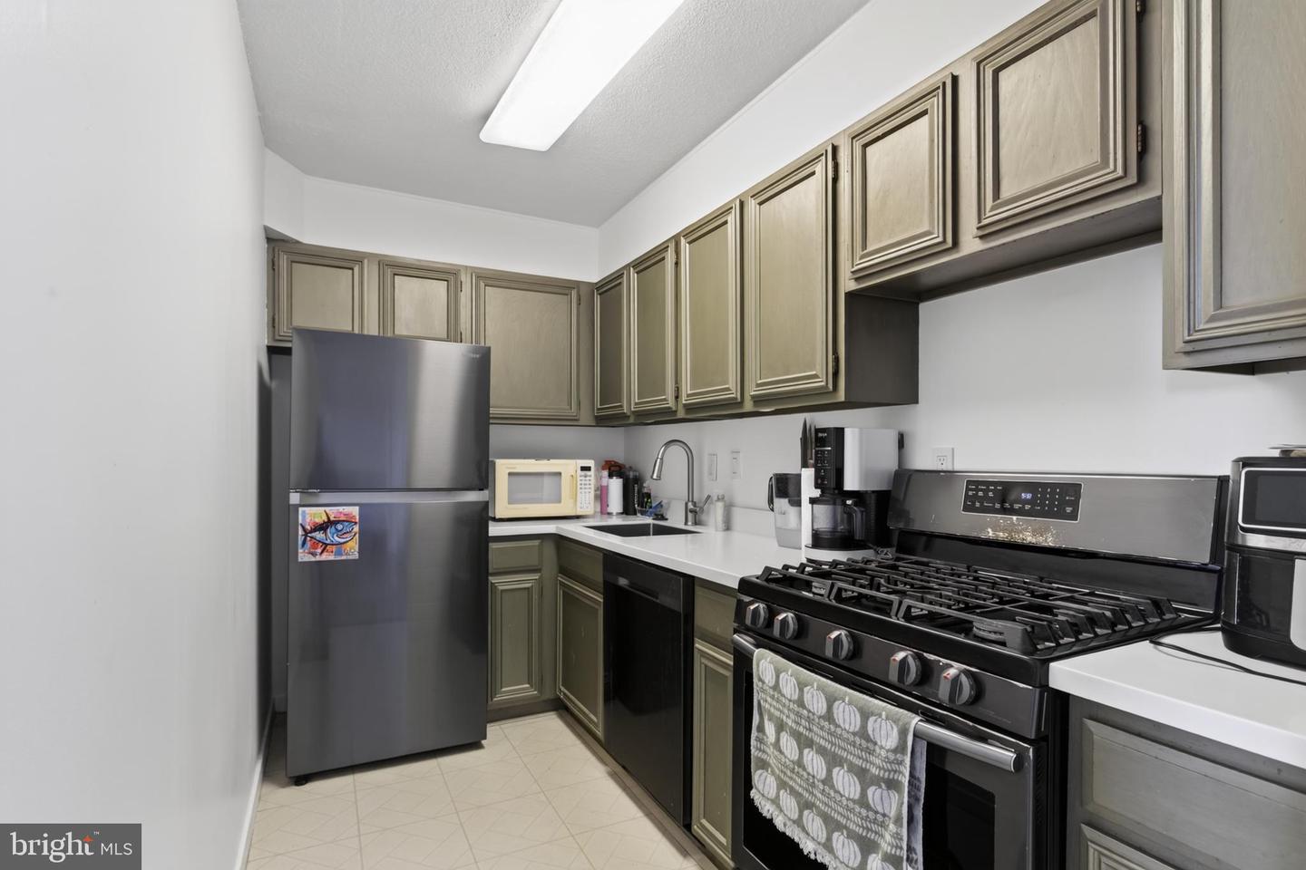 1245 4th St Sw #606 Property Photo 3