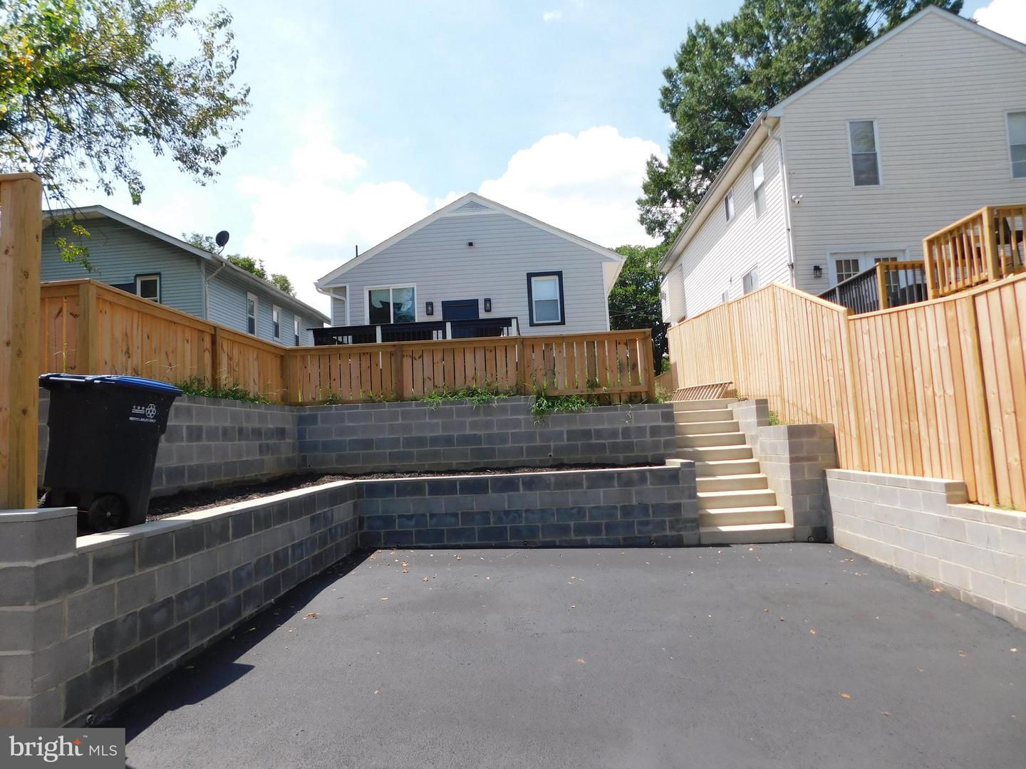 24 53rd Pl Se Property Photo 16