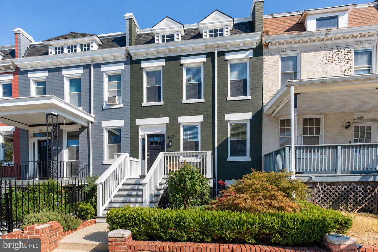 437 KENYON ST NW