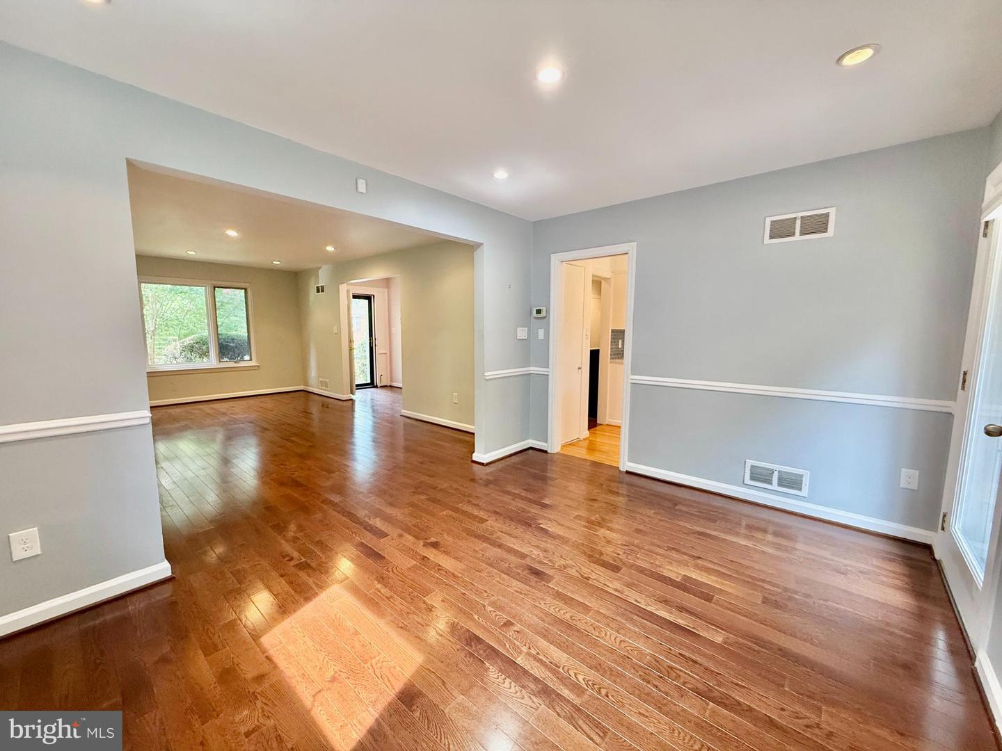 4439 Springdale St Nw Property Photo 10