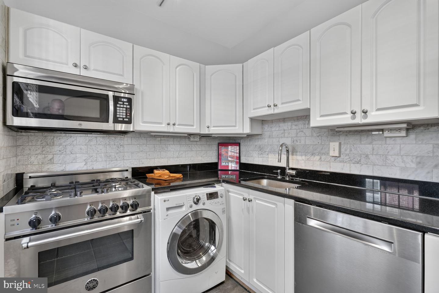 3028 Wisconsin Ave Nw #105 Property Photo 9