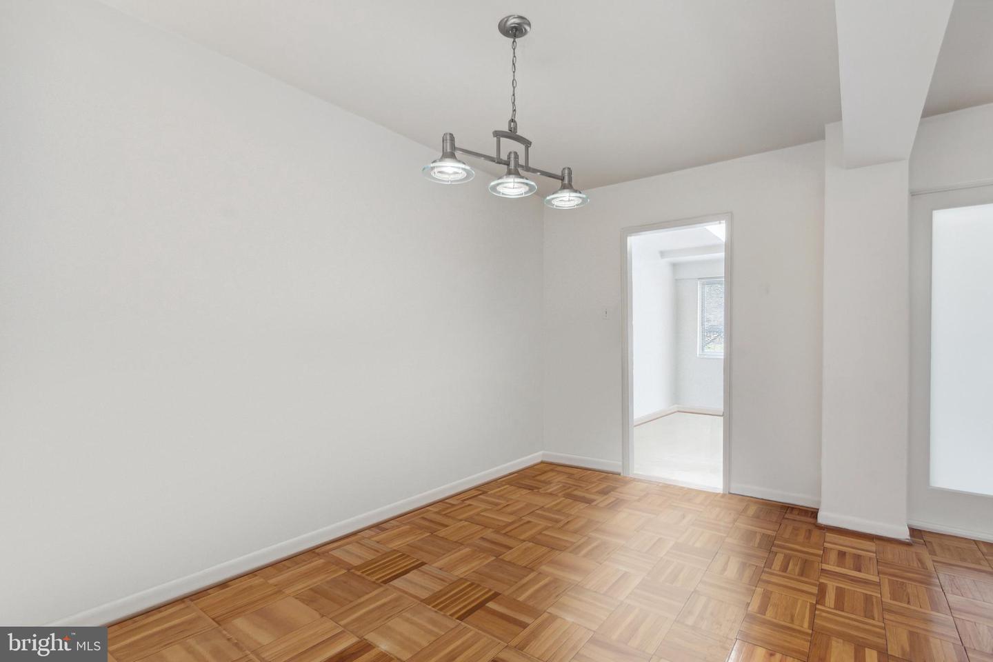 6445 Luzon Ave Nw #209 Property Photo 10
