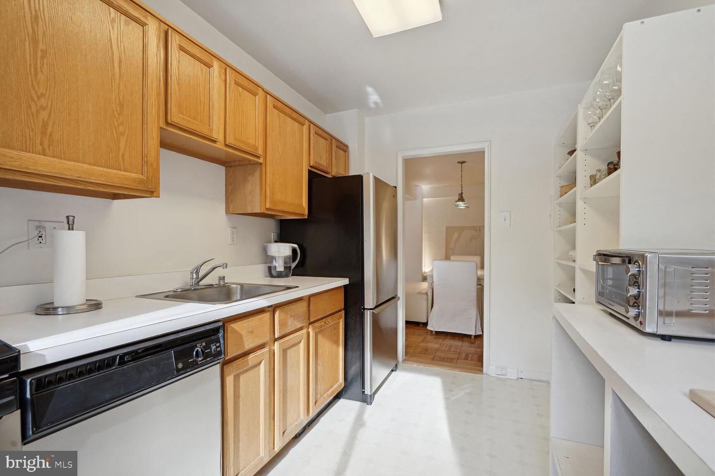 6445 Luzon Ave Nw #209 Property Photo 17
