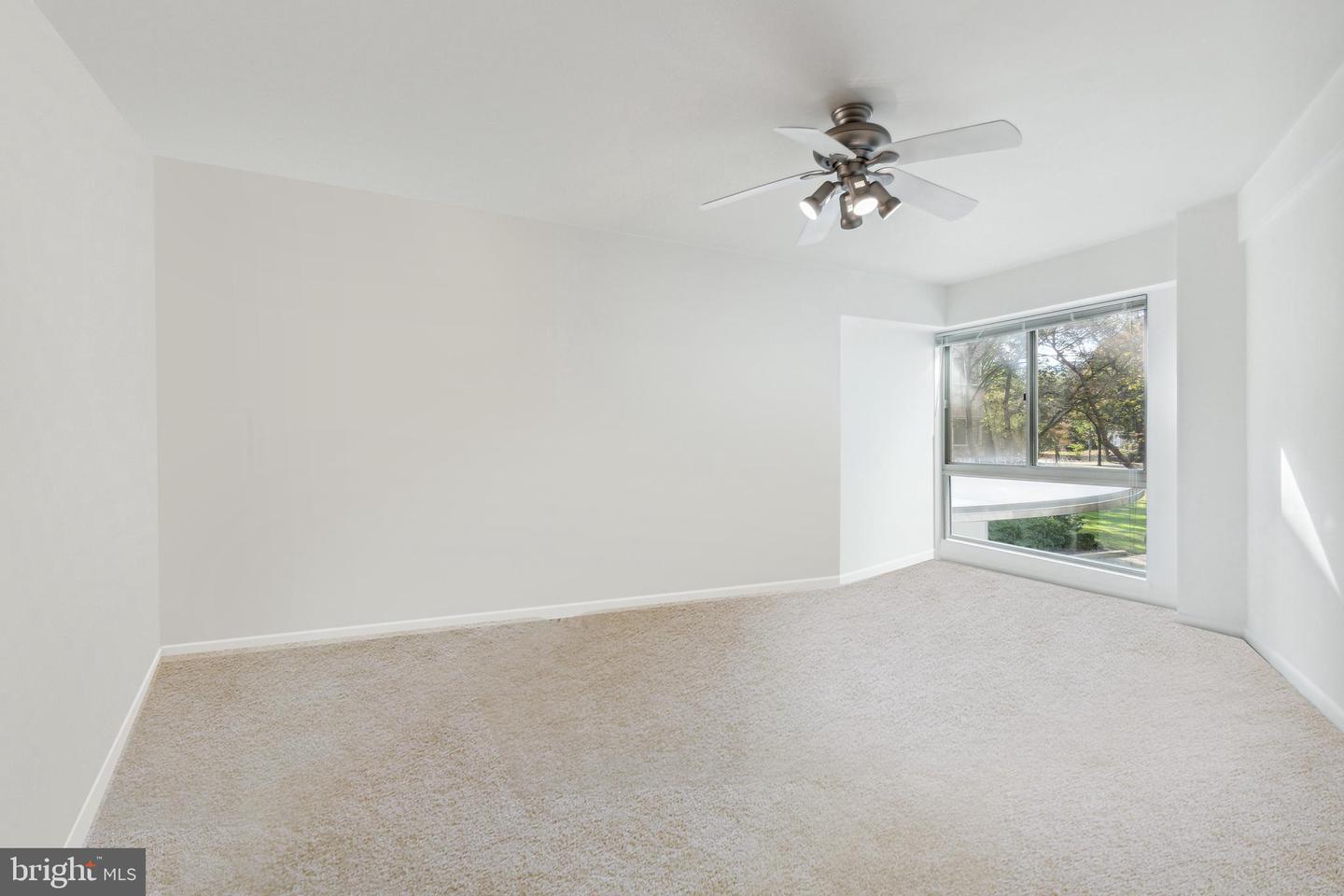 6445 Luzon Ave Nw #209 Property Photo 26