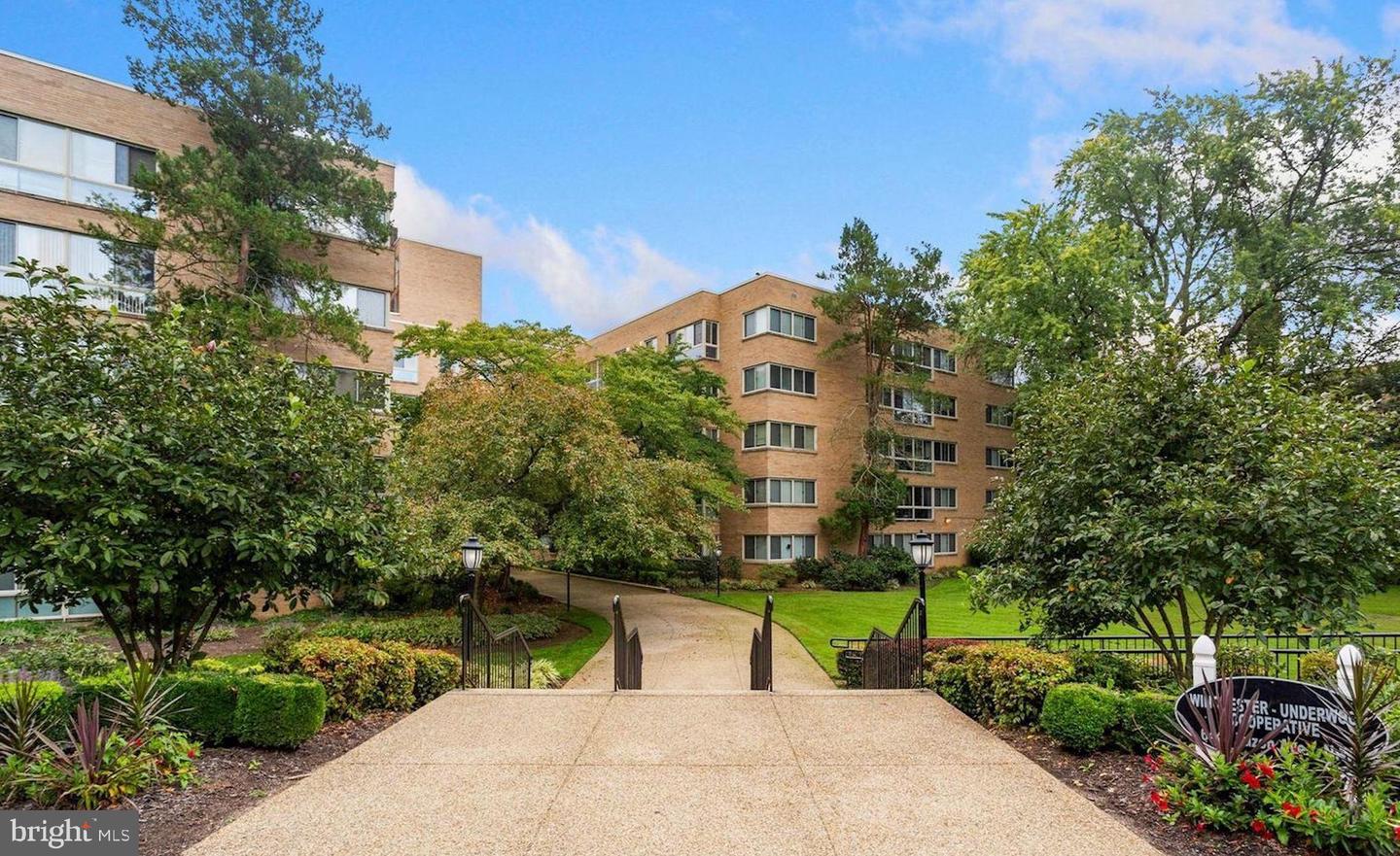 6445 Luzon Ave Nw #209 Property Photo 29