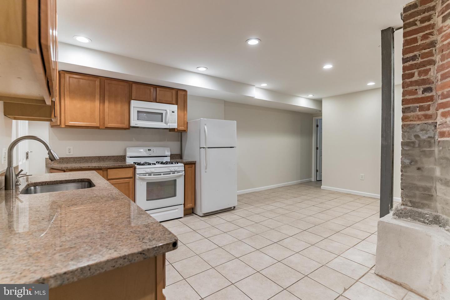 1736 U St Nw #a Property Photo 3