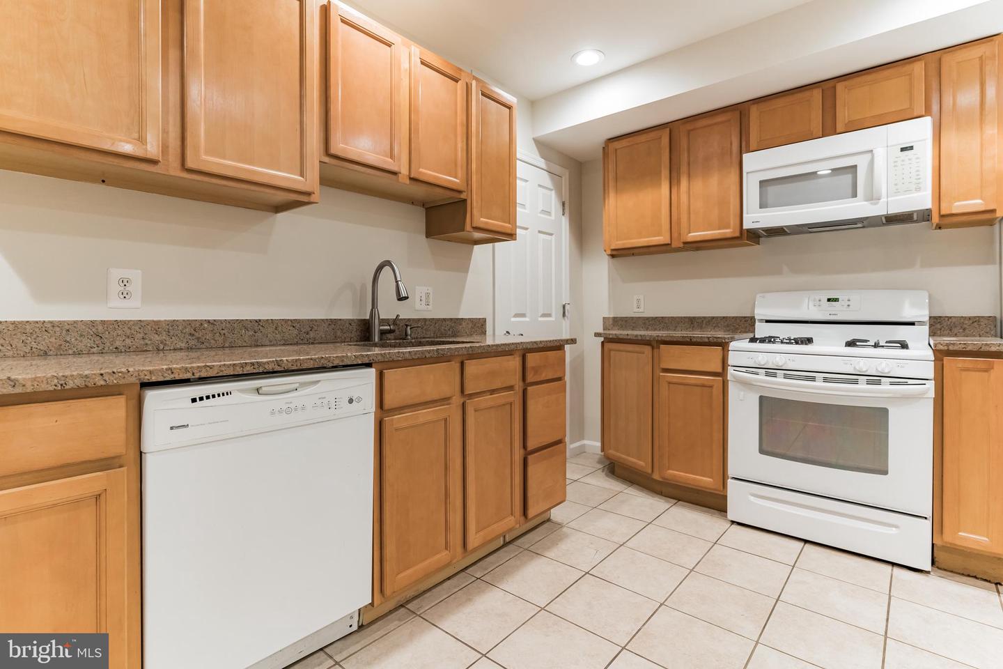 1736 U St Nw #a Property Photo 6