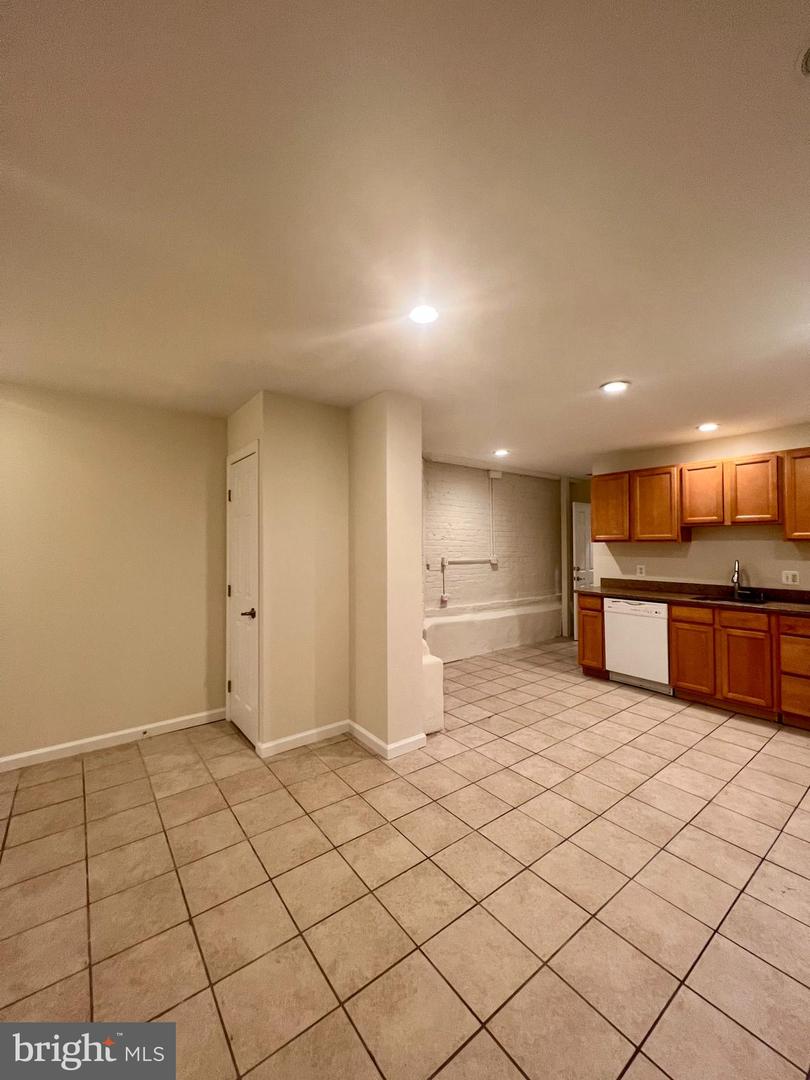 1736 U St Nw #a Property Photo 7