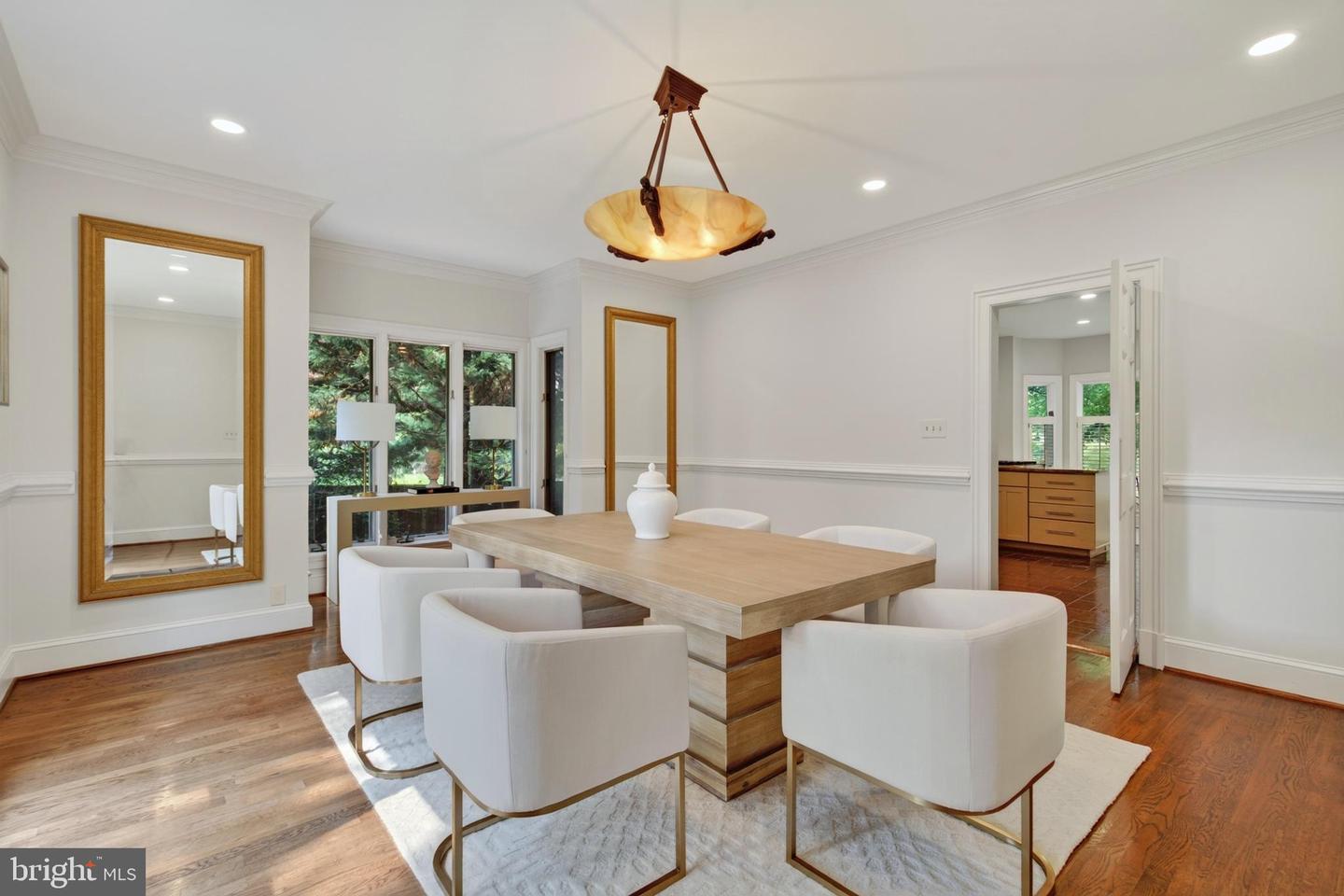 5430 Chevy Chase Parkway Pkwy Nw Property Photo 8