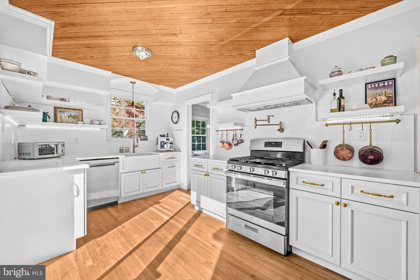 DCDC2279266 Property Photo 7
