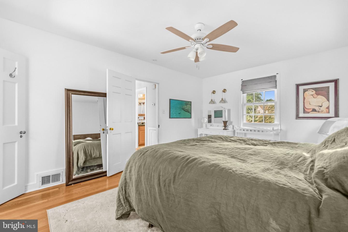 DCDC2279266 Property Photo 23