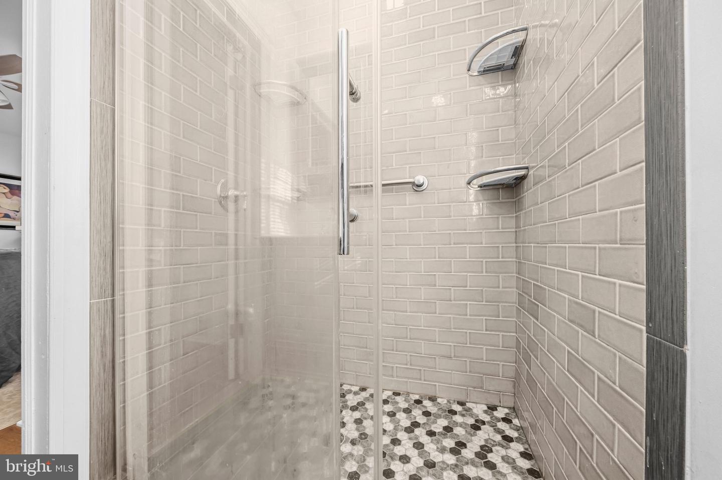 DCDC2279266 Property Photo 24
