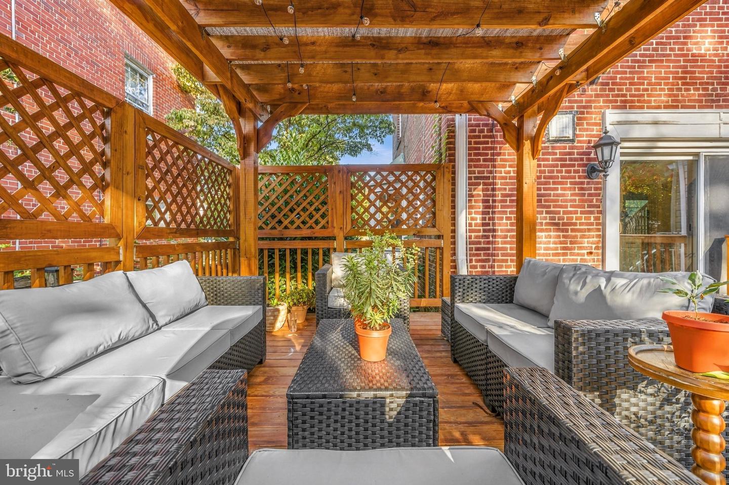 DCDC2279266 Property Photo 33