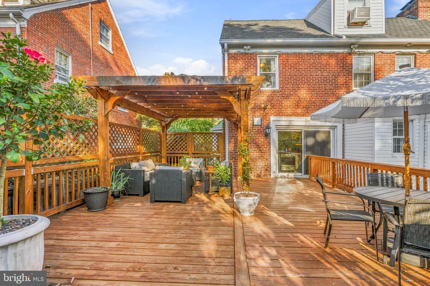 DCDC2279266 Property Photo 37