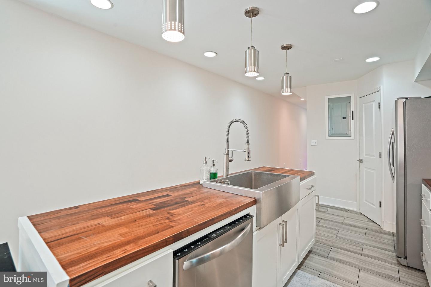 1730 Montana Ave Ne #1730 Property Photo 13