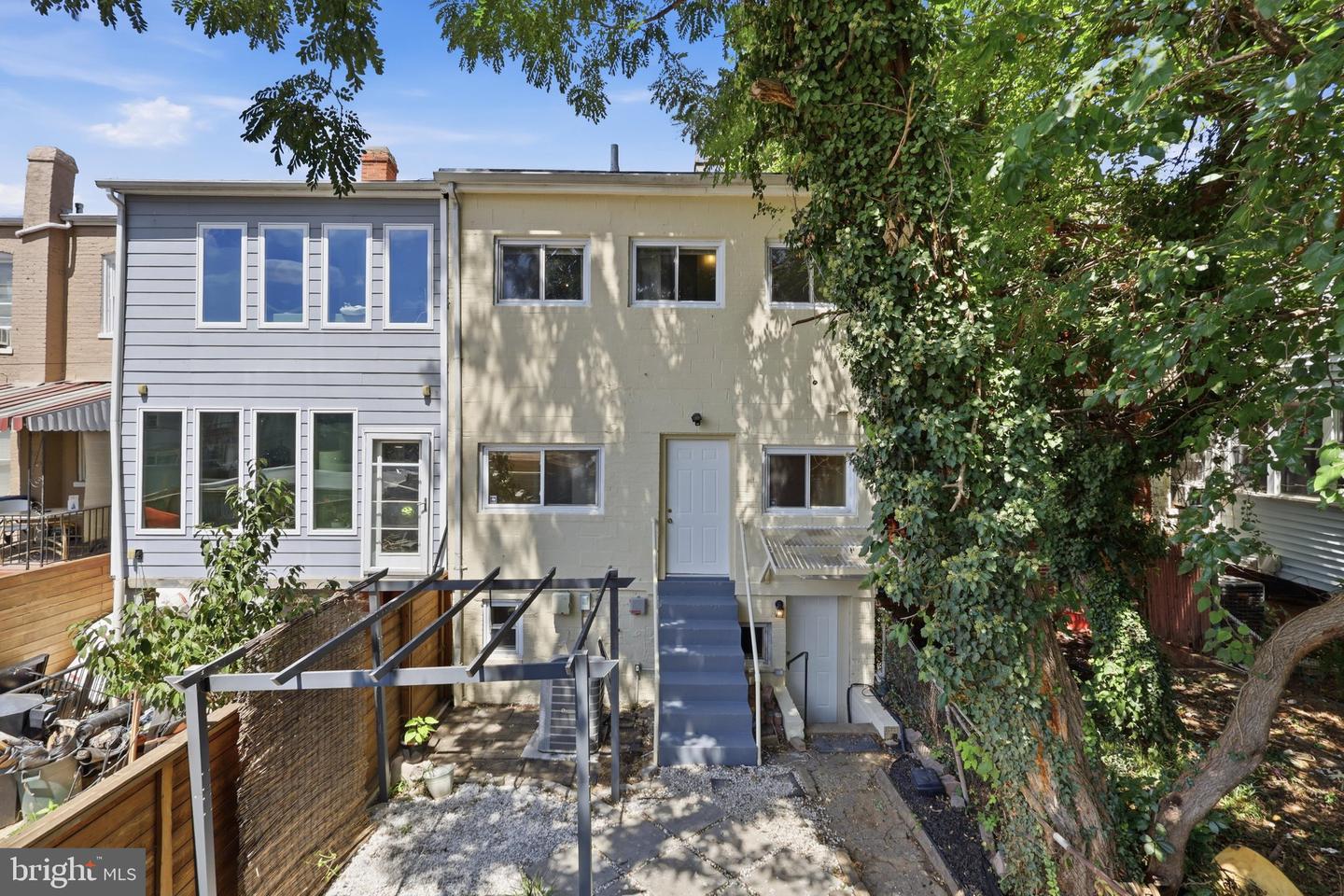 608 Kenyon St Nw Property Photo 30