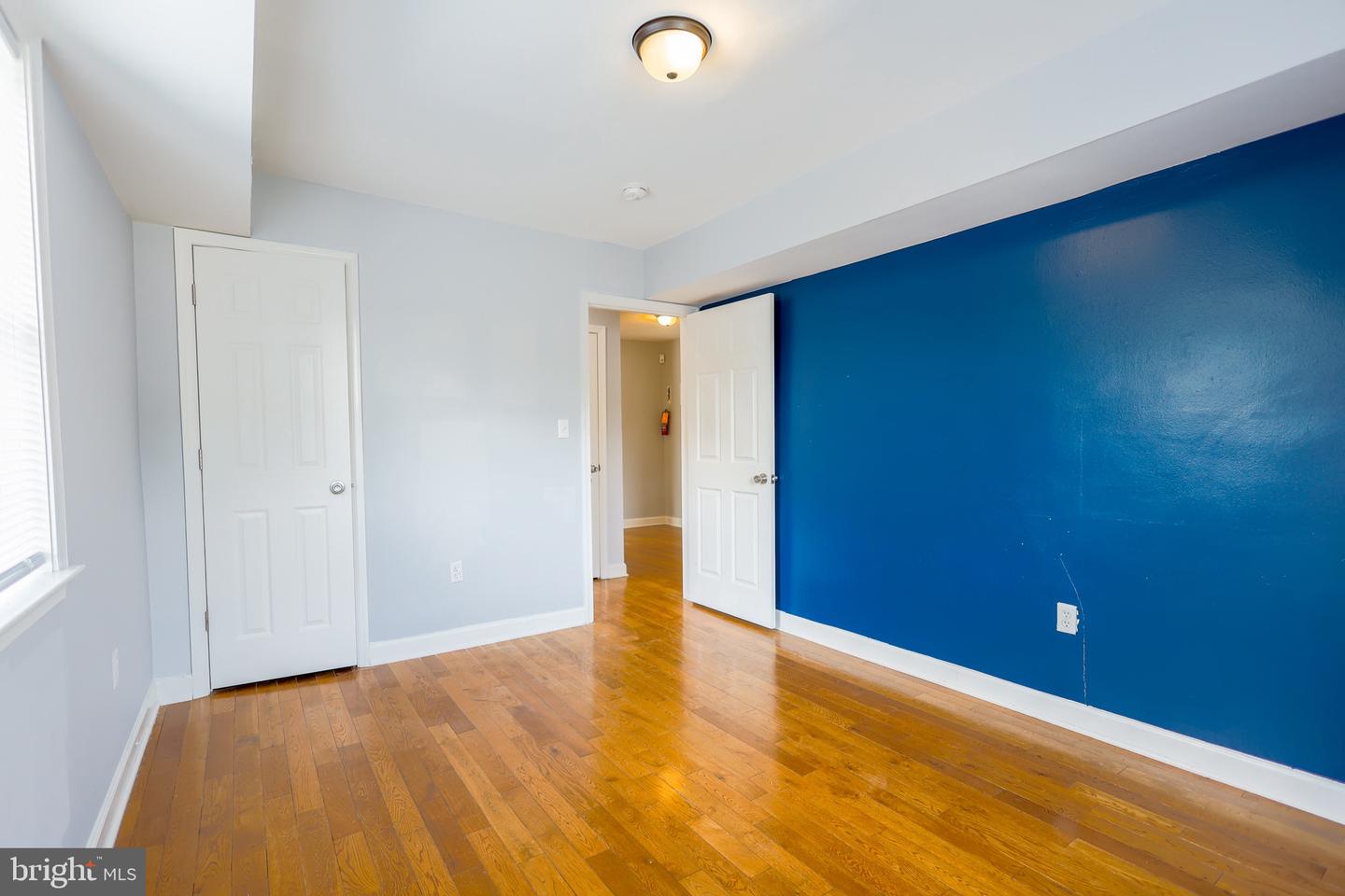 4013 Gault Pl Ne #302 Property Photo 5