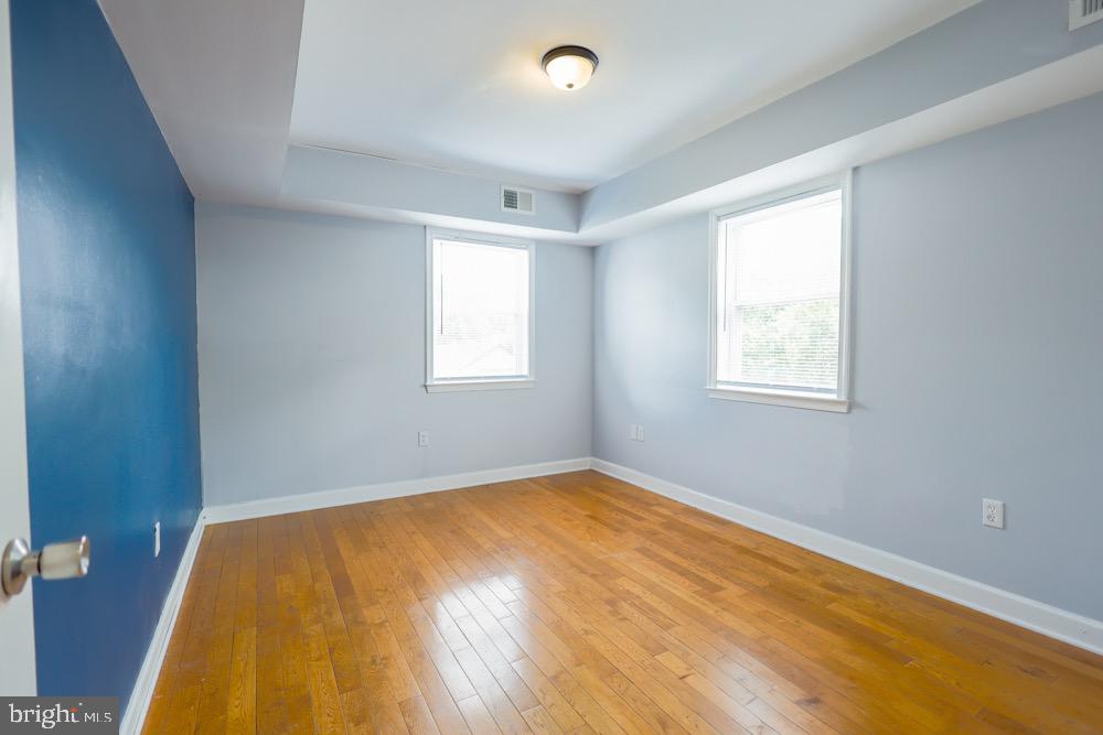 4013 Gault Pl Ne #302 Property Photo 8
