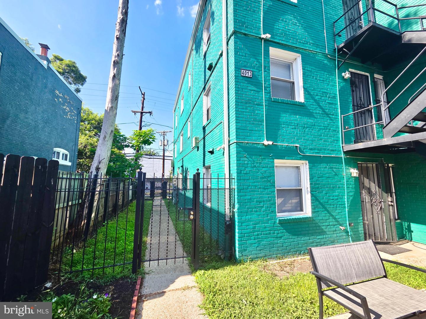 4013 Gault Pl Ne #302 Property Photo 14