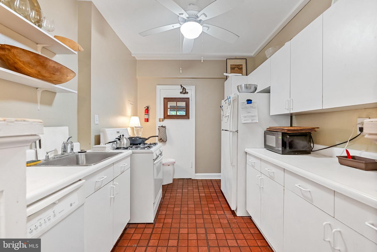 4707 Connecticut Ave Nw #204 Property Photo 14