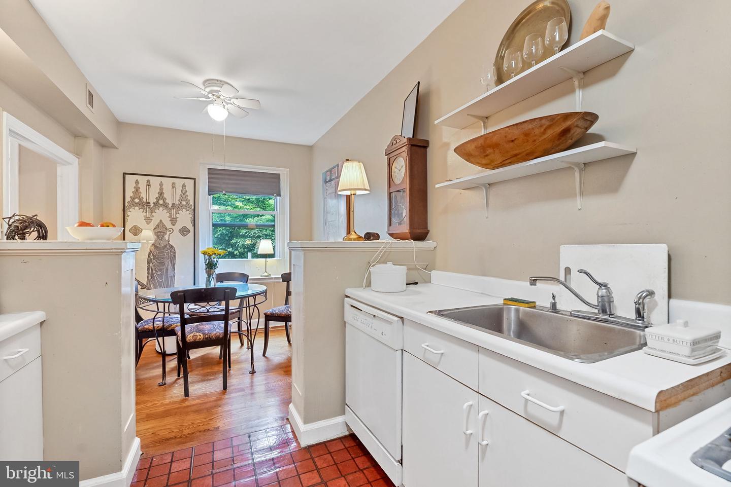4707 Connecticut Ave Nw #204 Property Photo 16