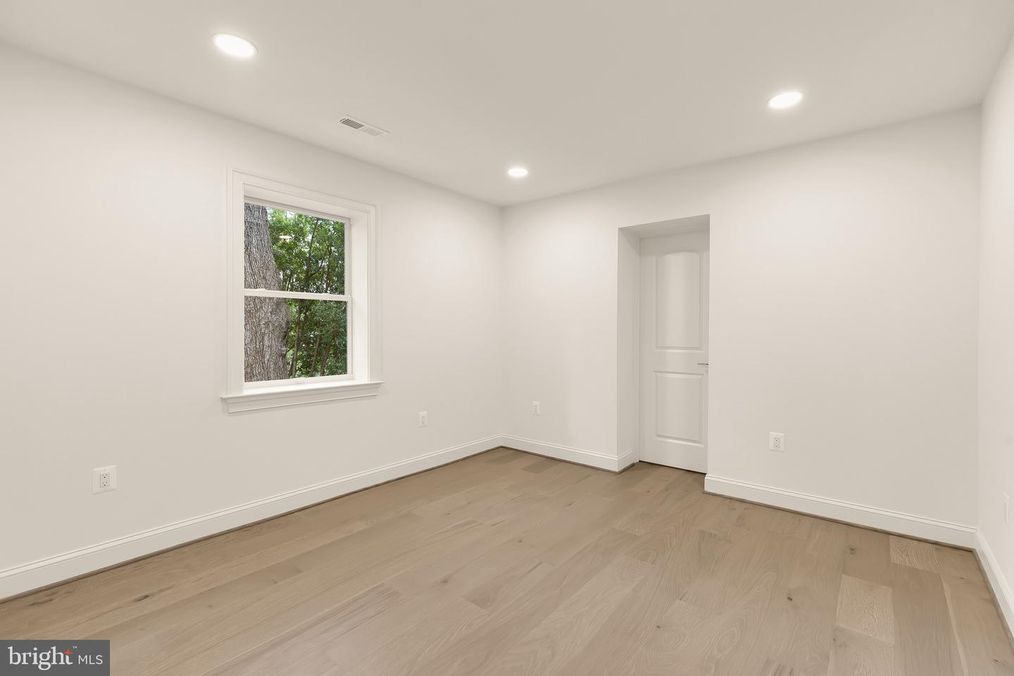 4827 Sedgwick St Nw Property Photo 36