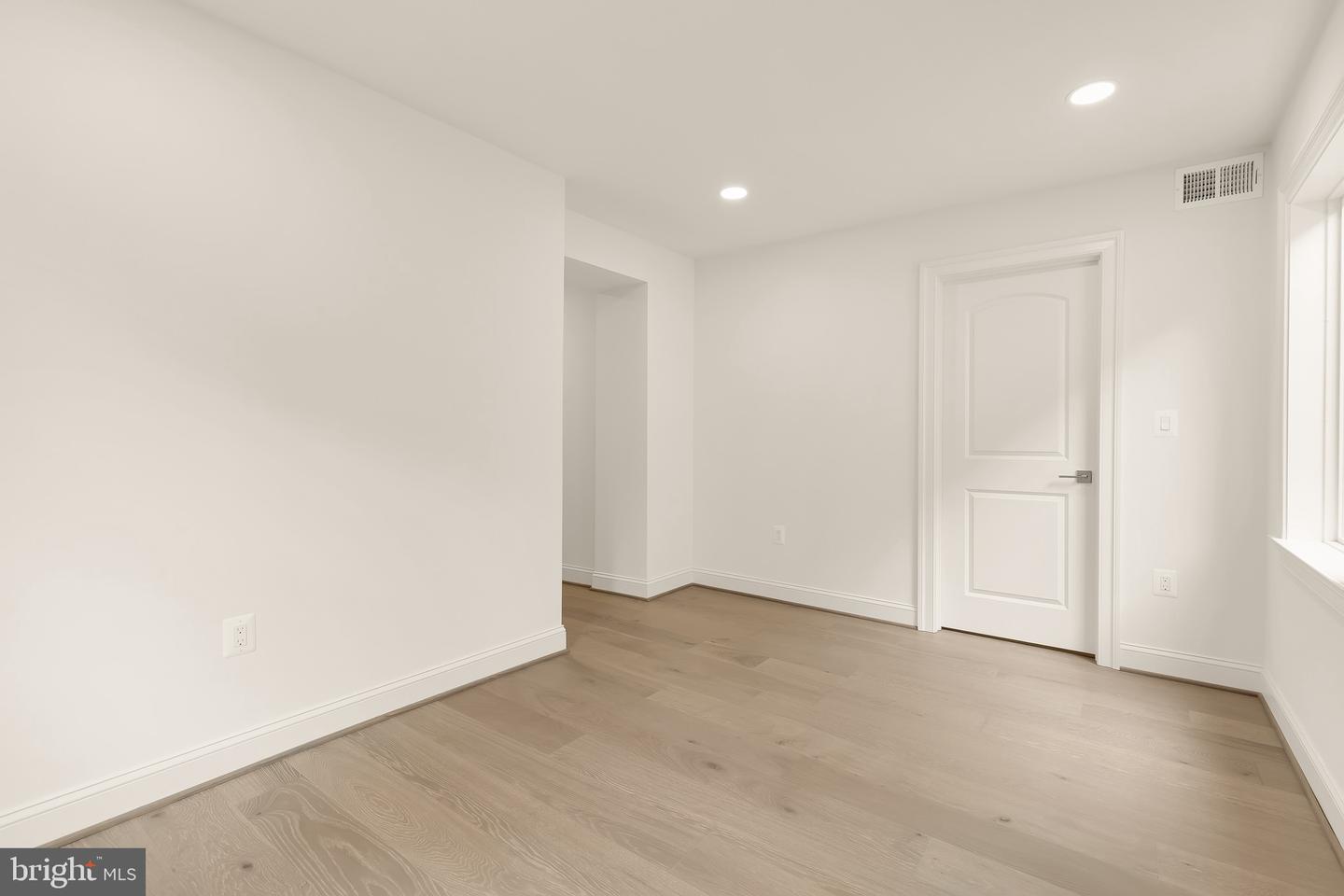 4827 Sedgwick St Nw Property Photo 41
