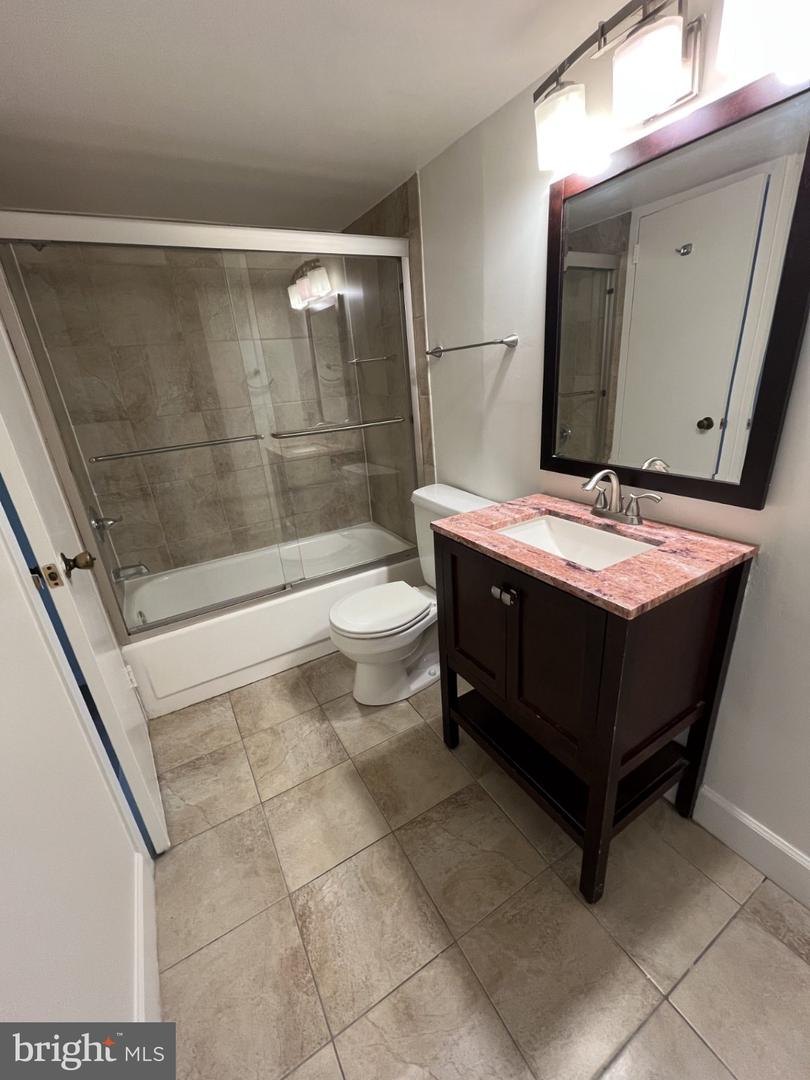 1325 18th St Nw #305 Property Photo 15