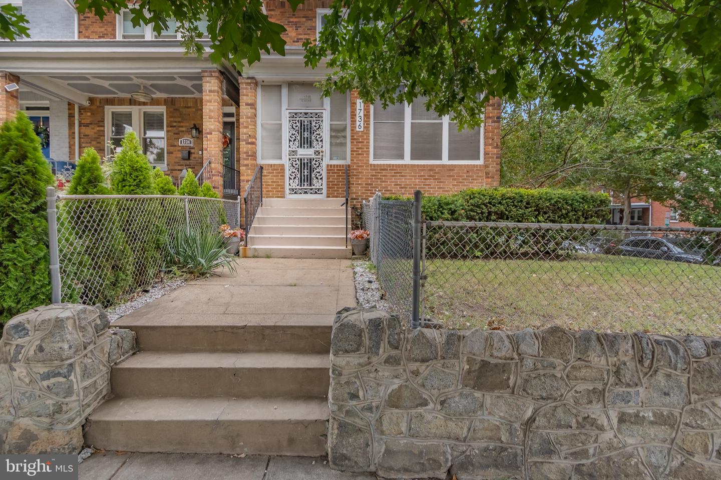 1736 C St Ne Property Photo 1