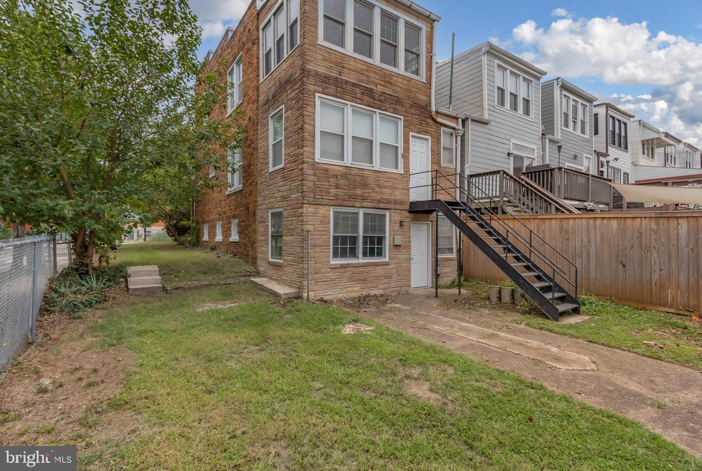 1736 C St Ne Property Photo 30