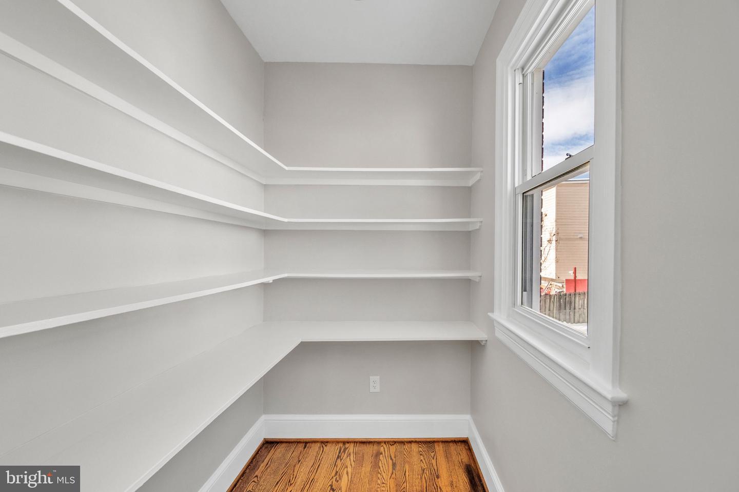 6018 2nd St Nw Property Photo 8