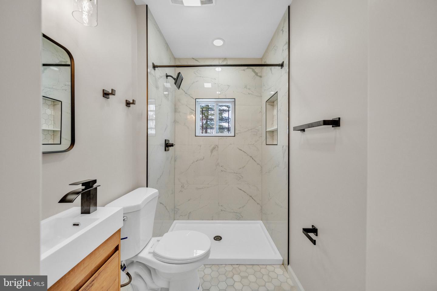 6018 2nd St Nw Property Photo 16