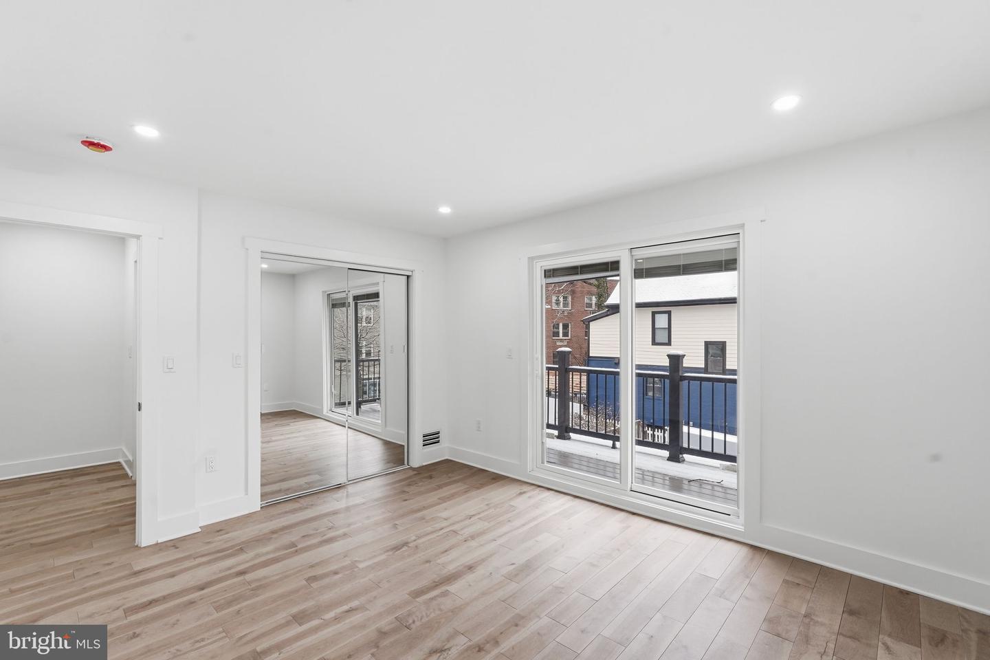 1355 Longfellow St Nw Property Photo 23