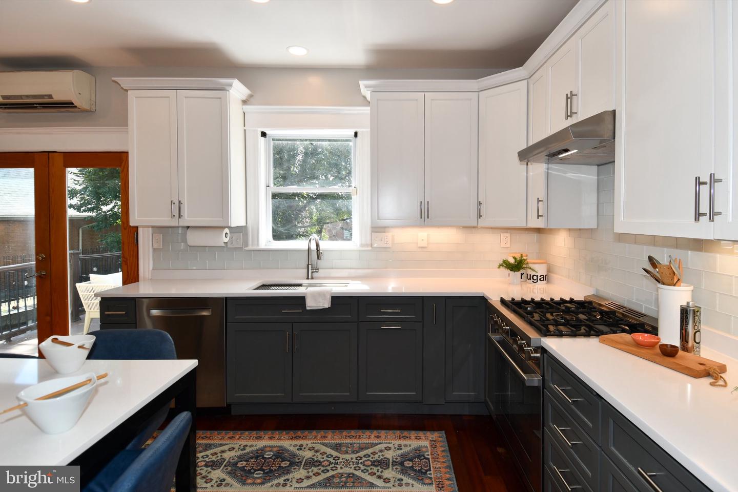 928 Madison St Nw Property Photo 17