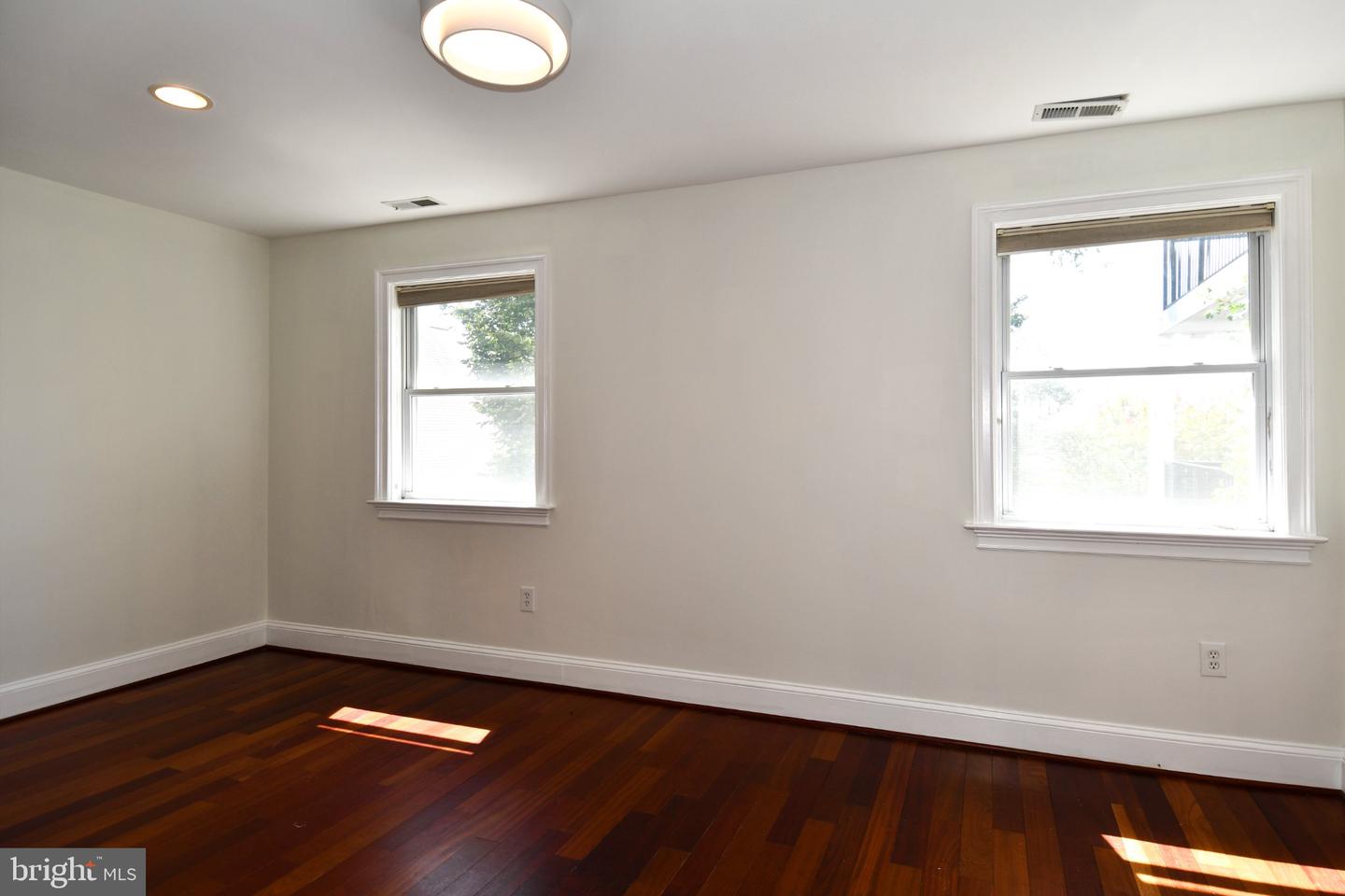 928 Madison St Nw Property Photo 33