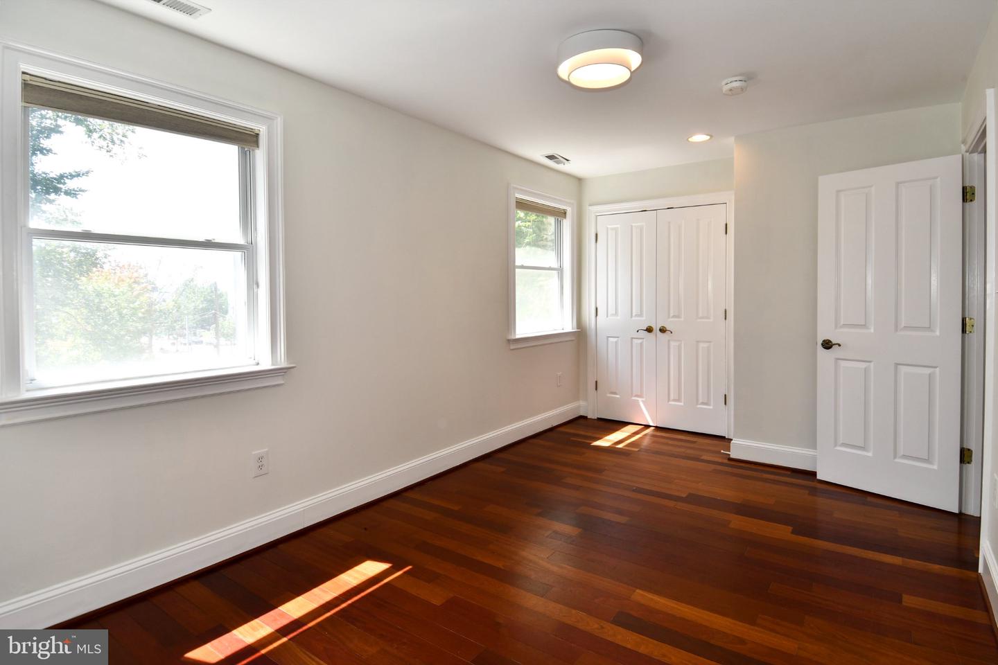 928 Madison St Nw Property Photo 34