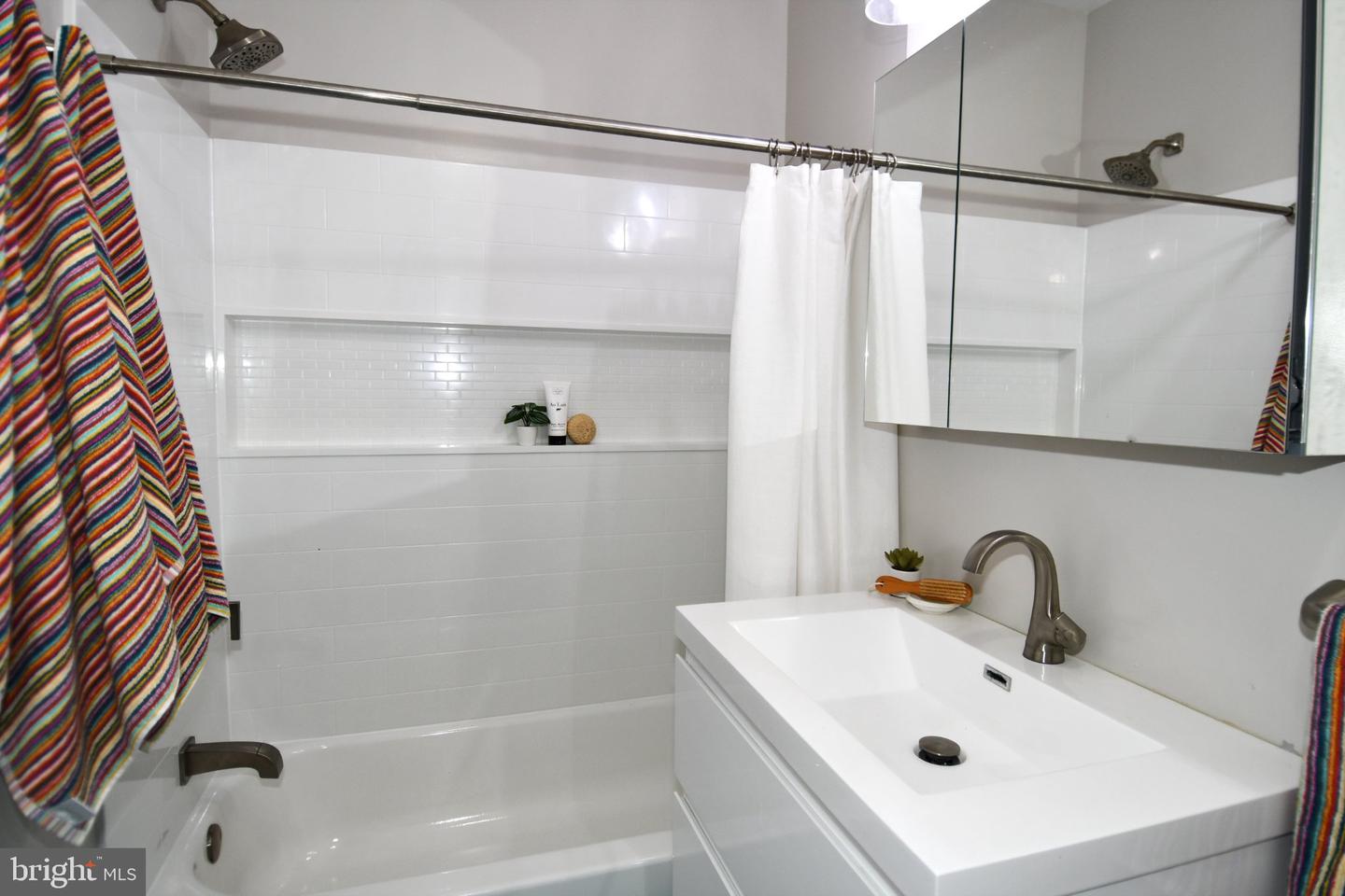 928 Madison St Nw Property Photo 35
