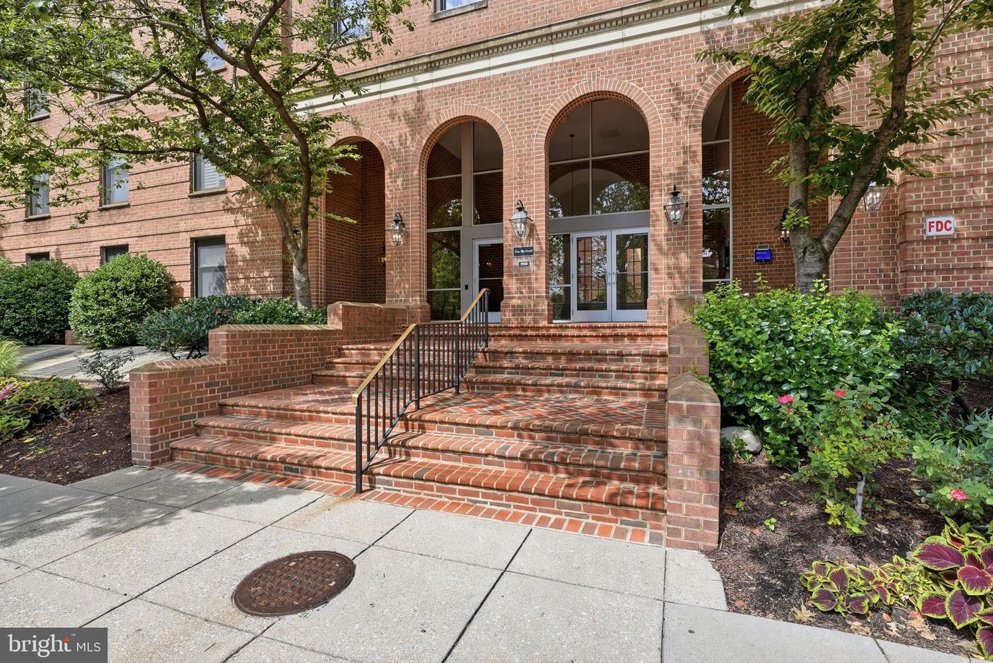 2828 Wisconsin Ave Nw #114 Property Photo 1